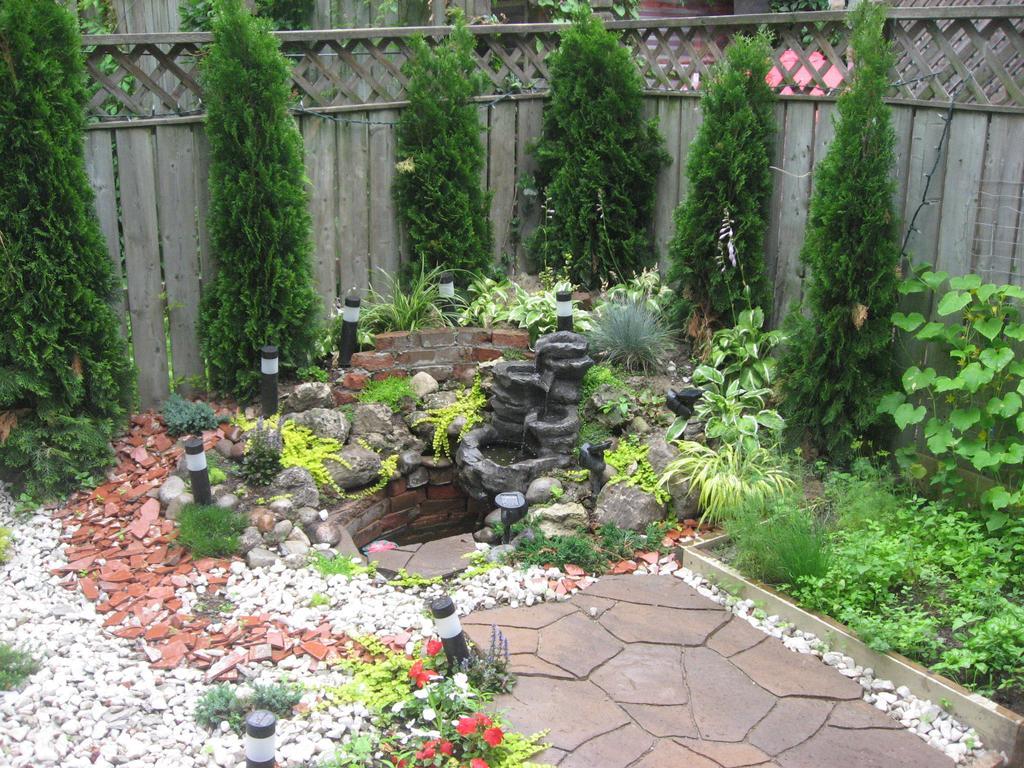 Toronto Garden Inn Zewnętrze zdjęcie